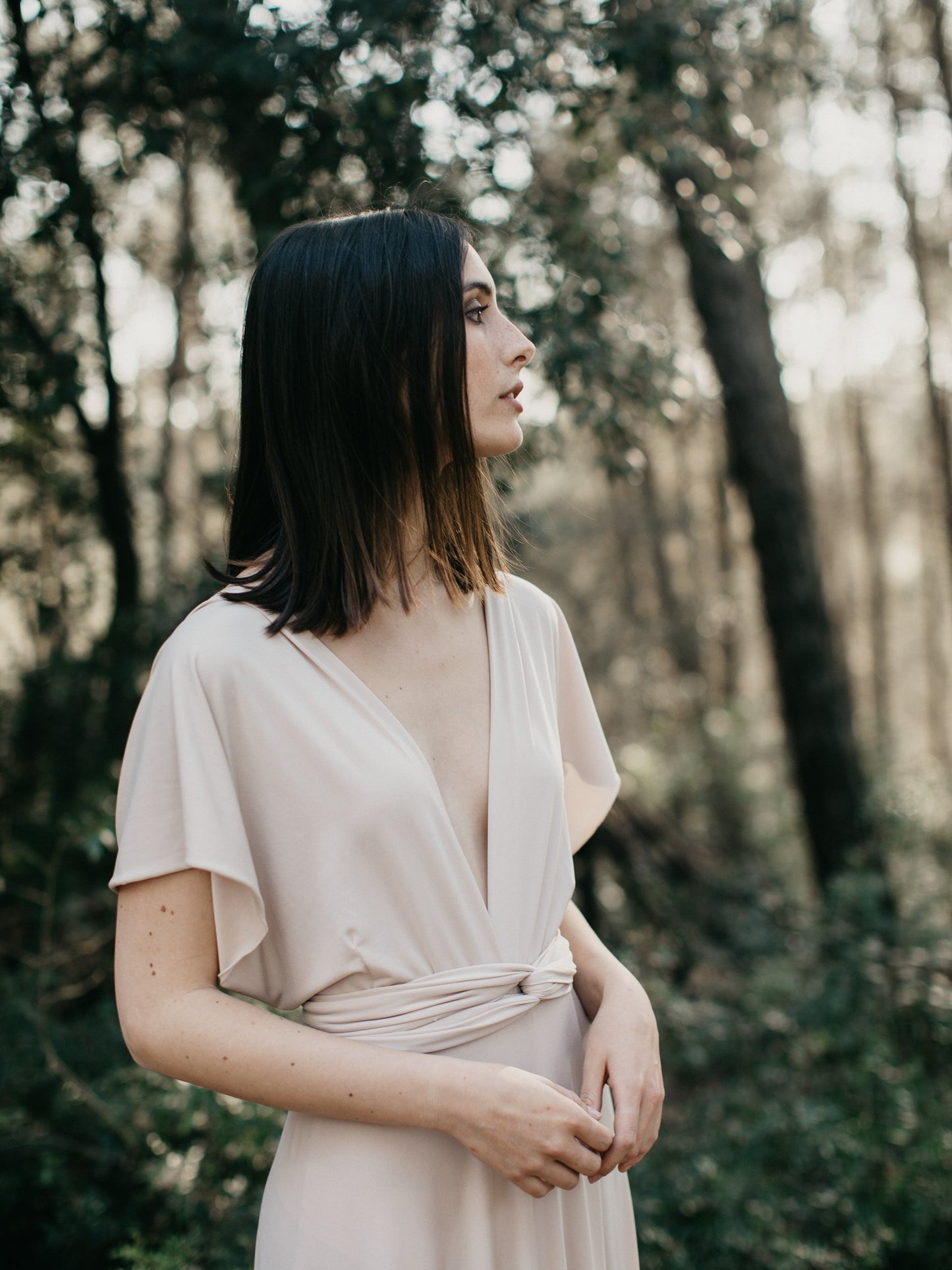 Robe longue multi-positions avec fente – élégance modulable