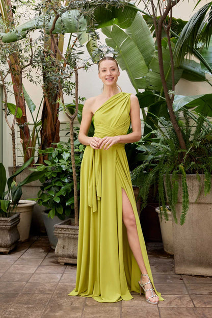Robe longue multi-positions avec fente – élégance modulable
