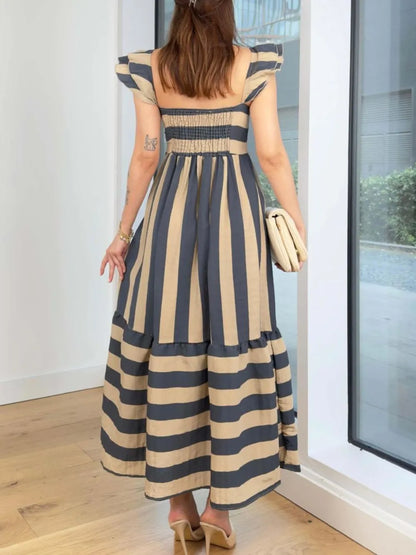 Robe midi ajustée – Rayures & élégance naturelle