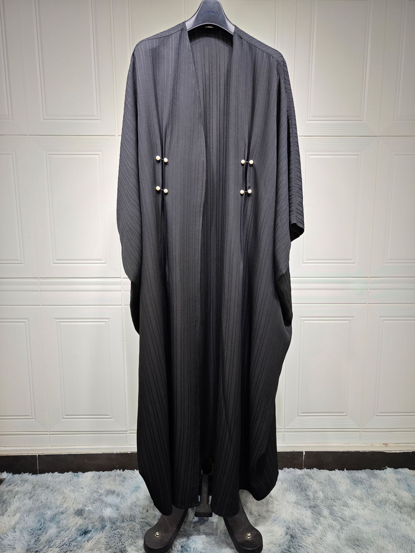 Cardigan rayée oversize – style moderne et fluide Abaya
