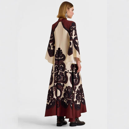 Robe longue fluide imprimée – style élégant et artistique