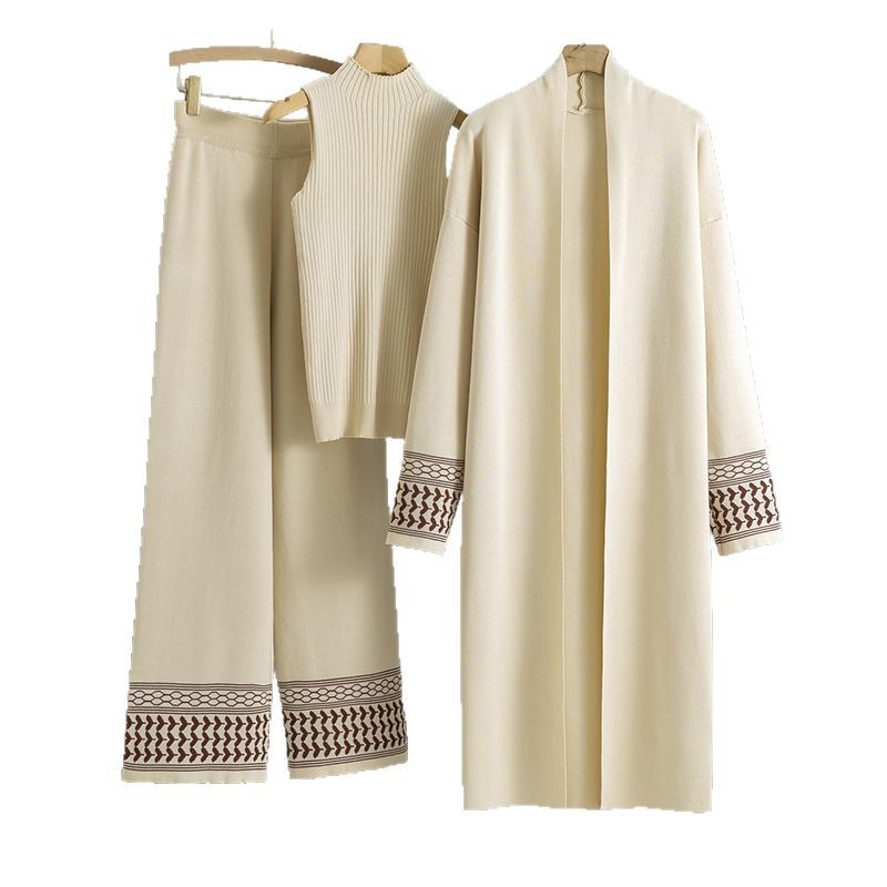 Ensemble 3 pièces en maille – élégance minimaliste et modeste