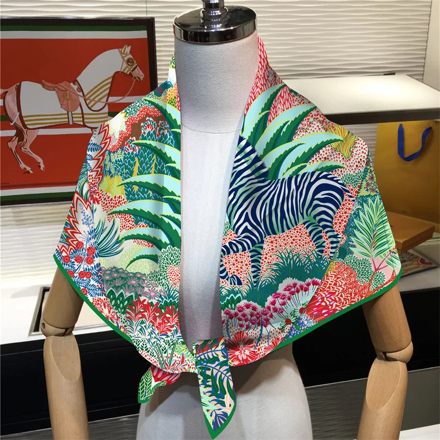 🧣 Foulard carré effet soie – Imprimé zèbre & style audacieux