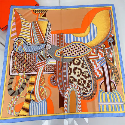🧣 Foulard carré en soie twill – Motif équestre & finition luxe
