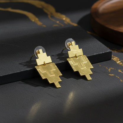 Pendientes KAVANAGH bañados en oro - Diseño con carácter-4